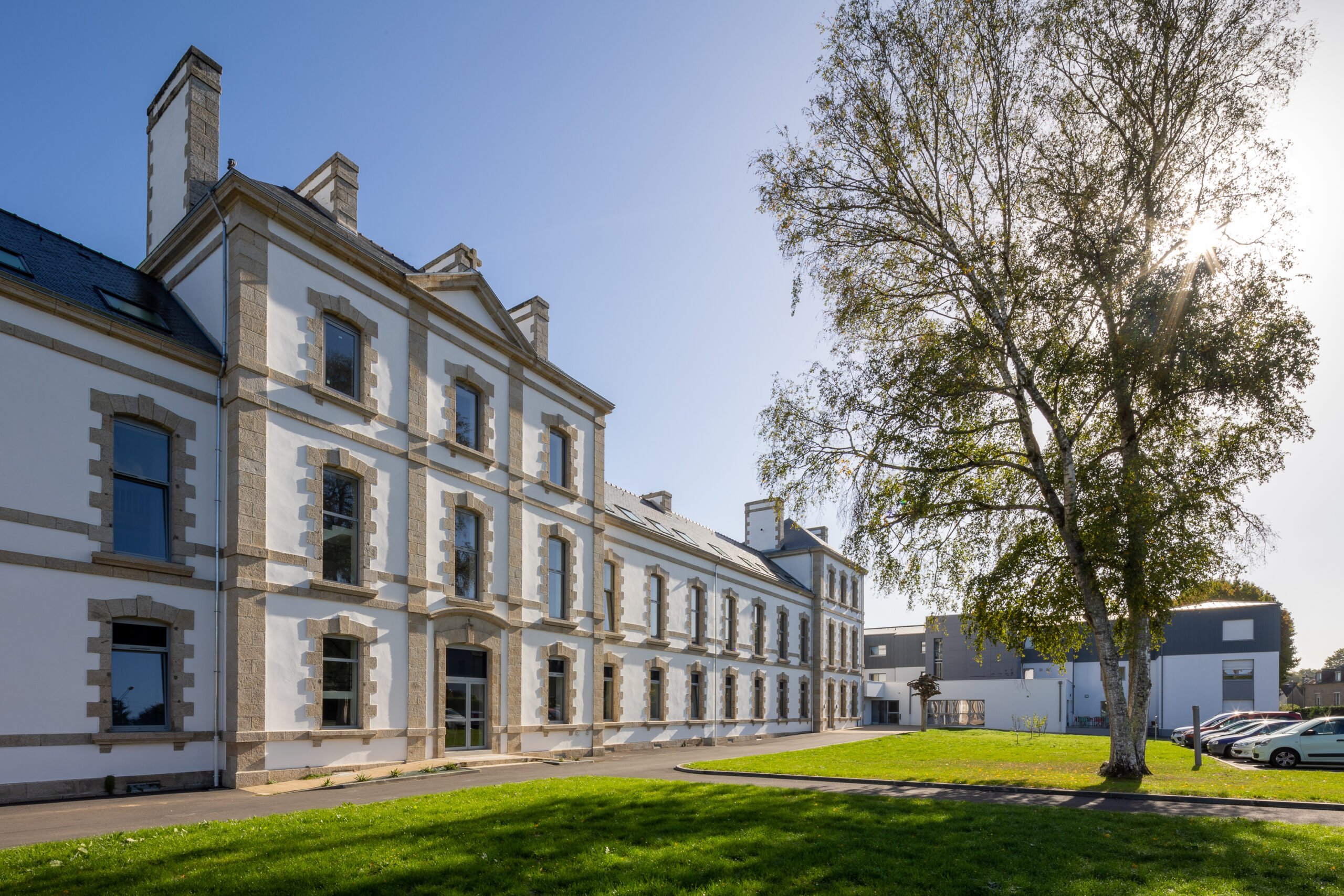 Vue extérieure de la partie ancienne du bâtiment